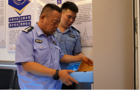 冰城公安：结对帮教  助新警跑好从警“第一棒”