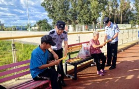 筑牢“全龄段”安全防线  冰城公安反诈在行动