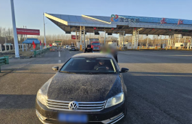 南岗分局长江路公安检查站救助 民警暖心护航道路平安