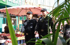 民警“错时巡逻”驻市场 矛盾纠纷不出摊位区