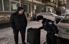 外地游客行李箱丢失 民警火速找回
