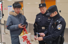 你的畅行有我守护  冰城公安筑牢公共交通防线