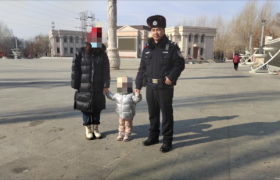 孩子走失牵动人心 民警半小时全力寻亲