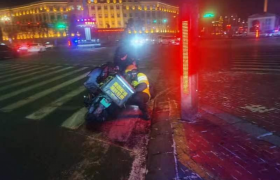 【春雷行动】民警及时救助城市 “奔跑者”