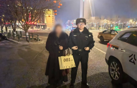 巡逻民警积极作为助力游客市民寻回遗失物品