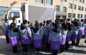 【春雷行动】点亮校园“安全灯塔”  冰城公安全方位守护师生平安