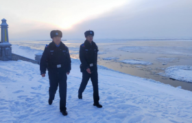冰城公安：  万家灯火警灯常在 大街小巷守护不停