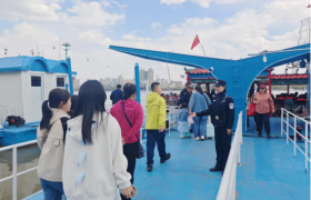 冰城公安织密立体防护网 系紧水上出行 “安全绳”