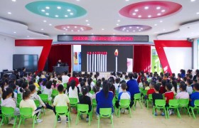 冰城公安：“警”心全力护学忙 筑牢校园安全网