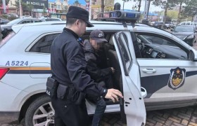 患病男子外出走失 民警暖心救助