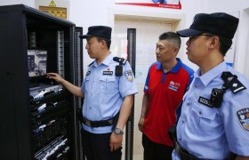 冰城公安：  用服务温度激活营商环境“一池春水”