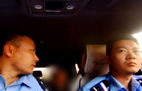 冰城警民情深：南岗分局民警巡逻中接力守护 温暖走失老人回家路