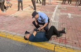 老人突发疾病 民警熟练处置