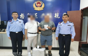 南岗分局民警巡逻中助力韩国游客寻回“重要行囊”
