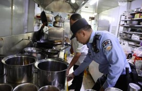 冰城公安：织密“九小场所”安全防线  筑牢民生安全屏障