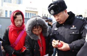 从“追着线索跑”到“智慧护民生”  ——一名冰城环食药侦民警的7年守护路