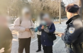 寒冬暖心警事：南岗分局民警巡逻中接连帮游客找回遗失手机