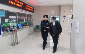 通河公安紧急救助突发脑出血老人