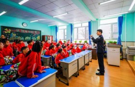 法治进校园 冰城公安把平安“植”入童心