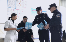 藏蓝护“银发” 守护养老钱  一起来看冰城公安防范养老诈骗宣传现场