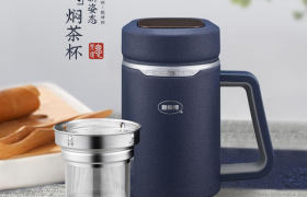 教师节敬师恩，思乐得 “杯” 暖三尺讲台