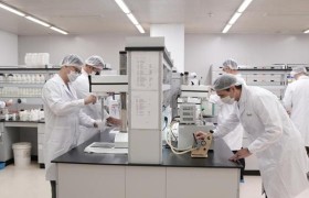 NEUE逆夜荣获化妆品行业3·15消费者满意品牌