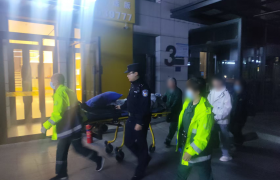 冰城暖警事：巡逻警力两日连救醉酒男子守护群众平安