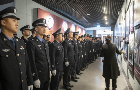 缅怀先烈铸忠诚 重温誓词守初心 ——香坊分局组织开展清明祭扫主题党日活动