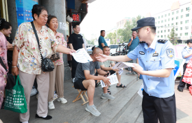 反诈宣传进社区 筑牢安全“防火墙”