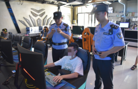 冰城公安：查防宣讲不停歇 “九小场所”更安全