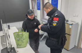 一张身份证 体现警务站的“速度与温度”