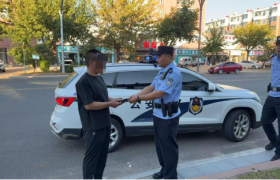 危急时刻伸援手 细微之处见真情——民警暖心助民