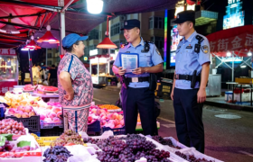 冰城公安：警务下沉夜市 守护繁华夜色
