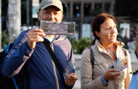 国庆出境游 “破圈” 案例：让文旅产品兼具情感与收藏价值