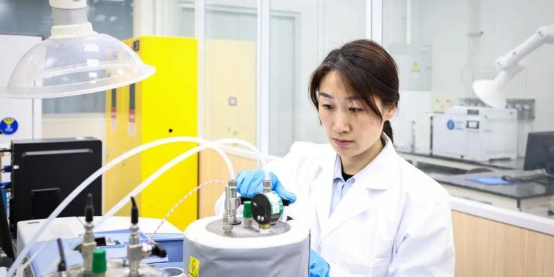 硅基量子芯片关键材料，我国实现突破！