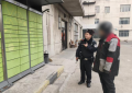 民警巡逻拾获快递 及时归还暖人心