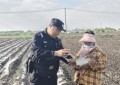 哈市呼兰警方：护航春耕不停歇 田间服务暖民心