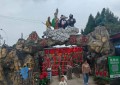 四川绵阳大爷“手搓”16年的西游公园火了，为什么越丑越有人去？
